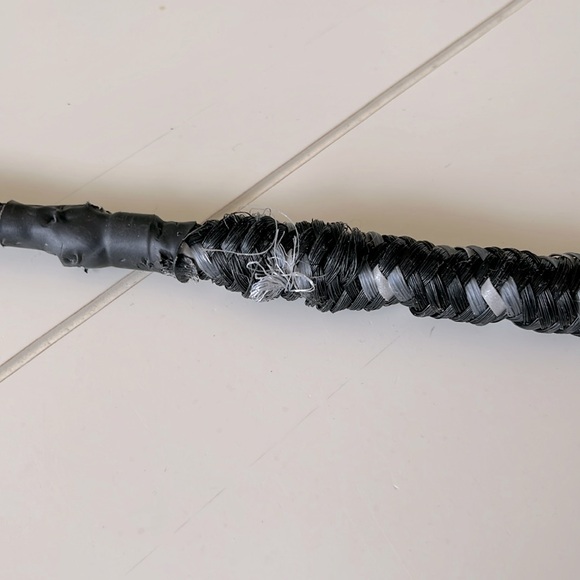 Ezydog Cujo The Original Shock Absorbing Dog Leash 24 Inch Length, Black - Picture 4 of 6